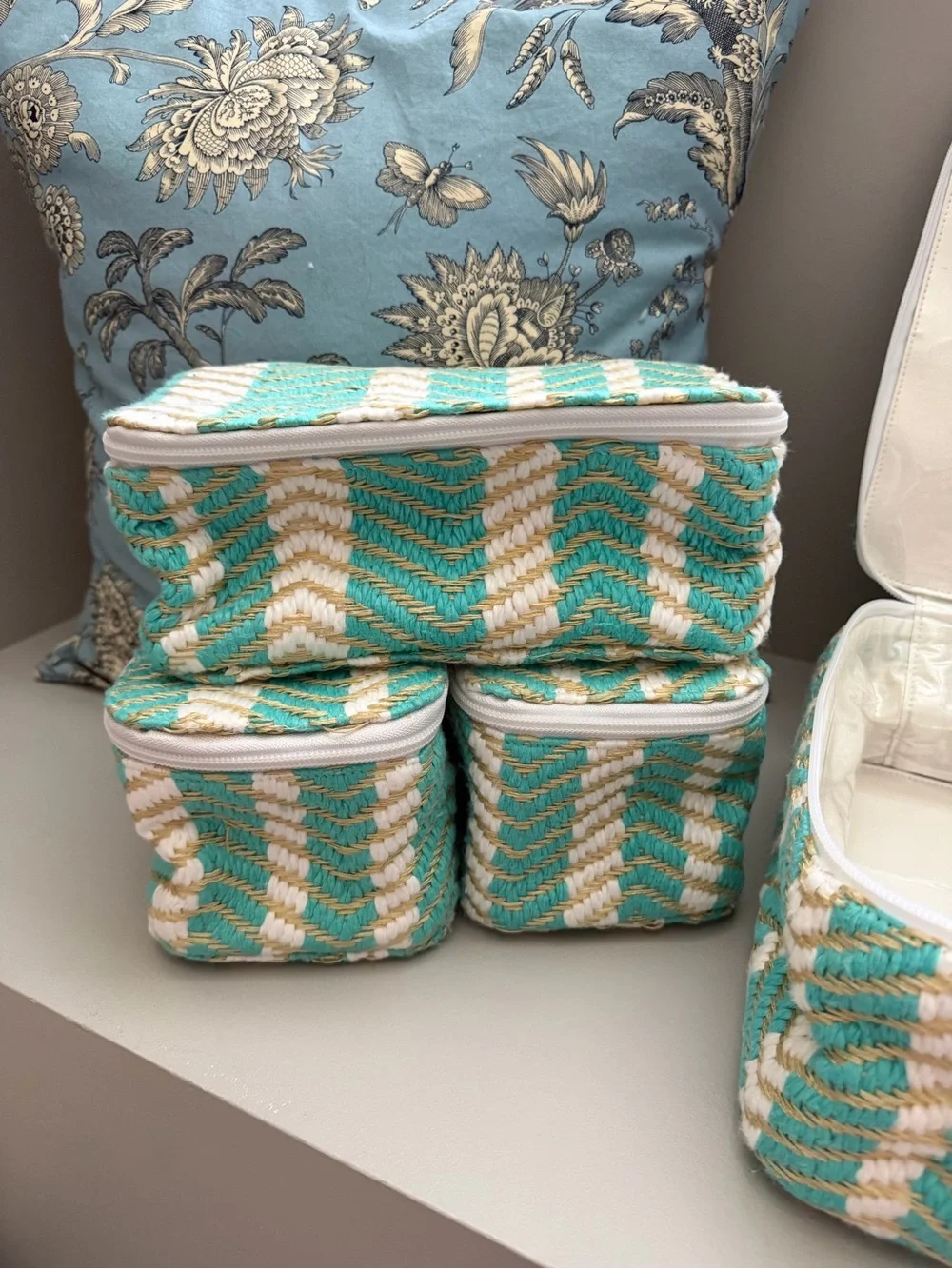 NWT Jen & Co Clear-Lined Woven Cosmetic Cases (4) in Aqua